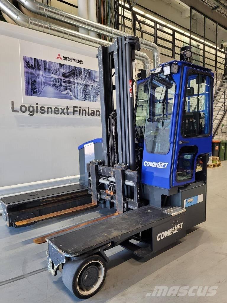 Combilift C4500 ET Nelitietrukit