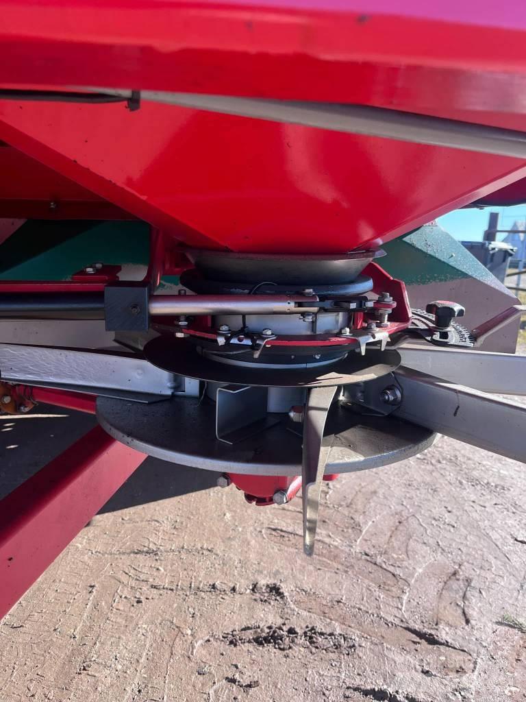 Kverneland DS-EDW Lannoitteenlevittimet