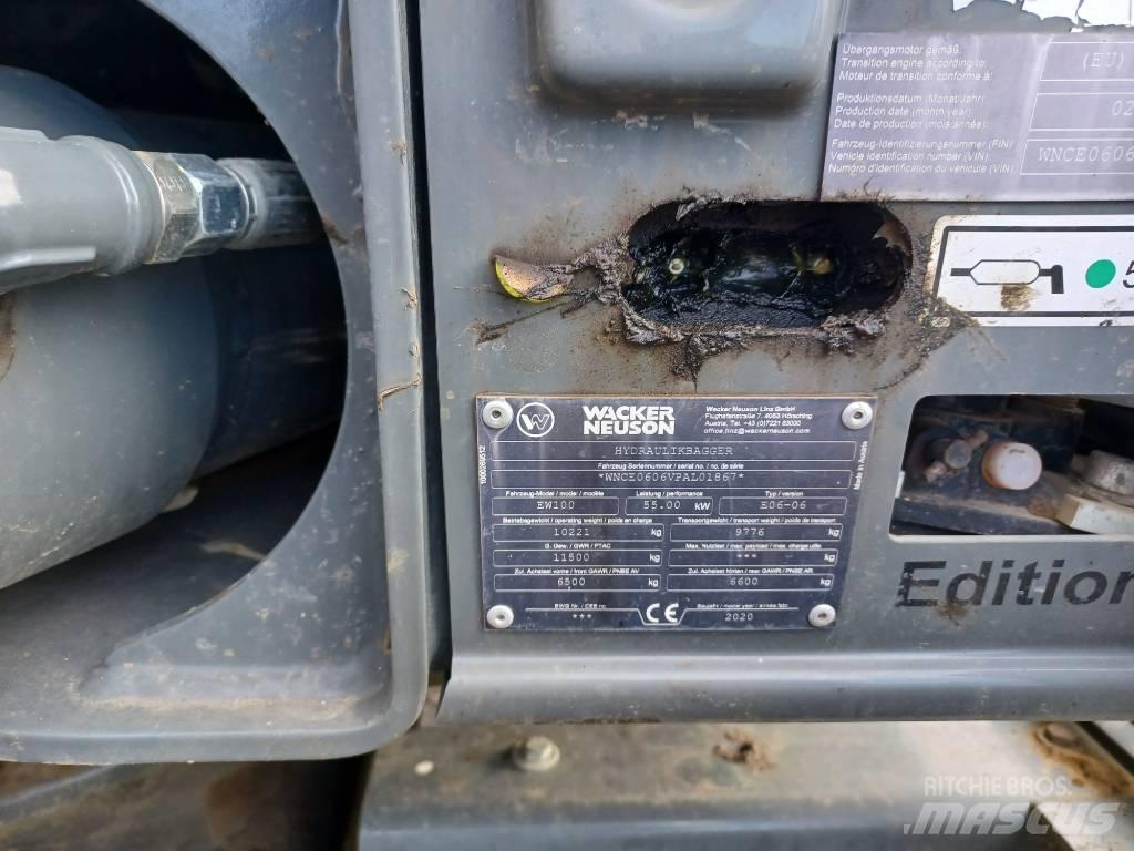 Wacker Neuson EW100 Pyöräkaivukoneet