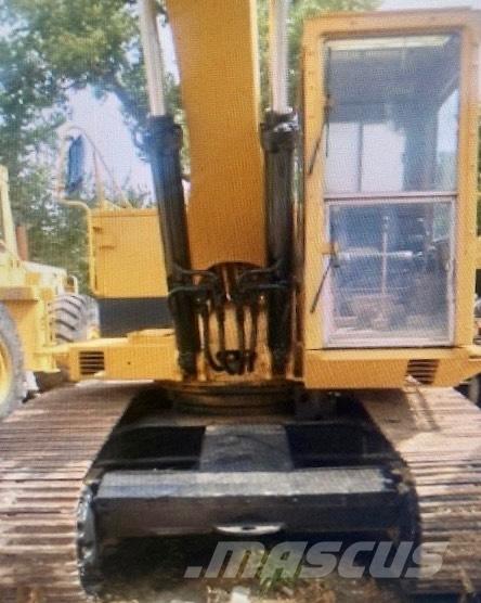 CAT 225 B LC Telakaivukoneet