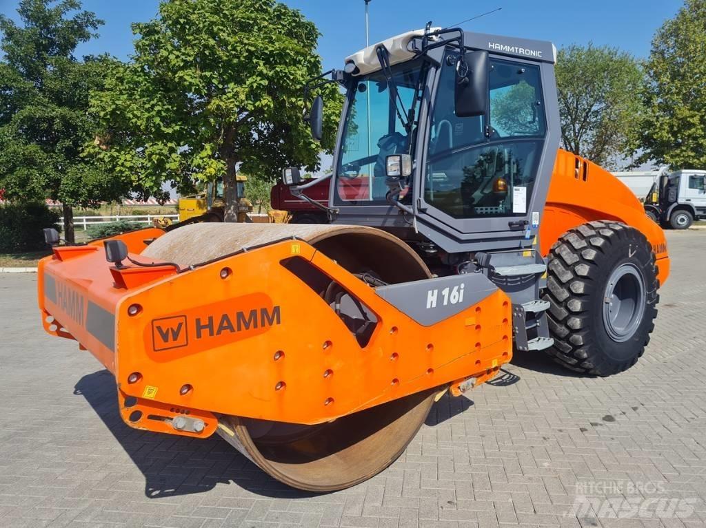 Hamm H 16 i Yksivalssijyrät