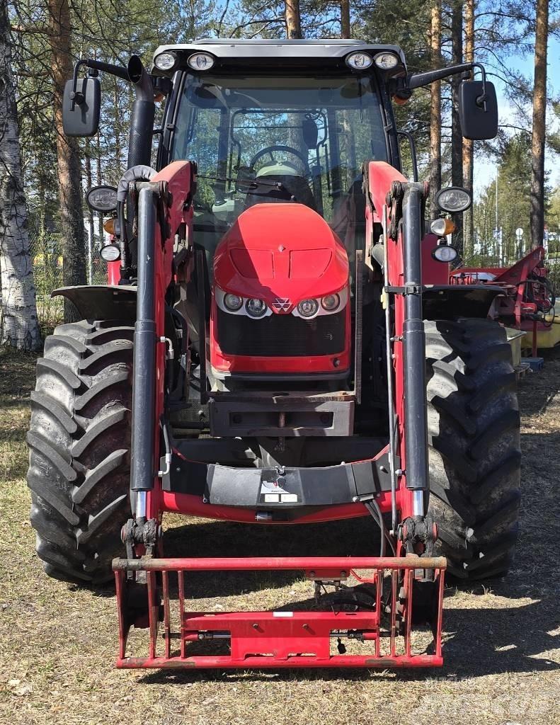 Massey Ferguson 5613 Traktorit
