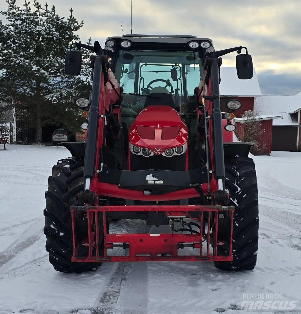 Massey Ferguson 5613 Traktorit