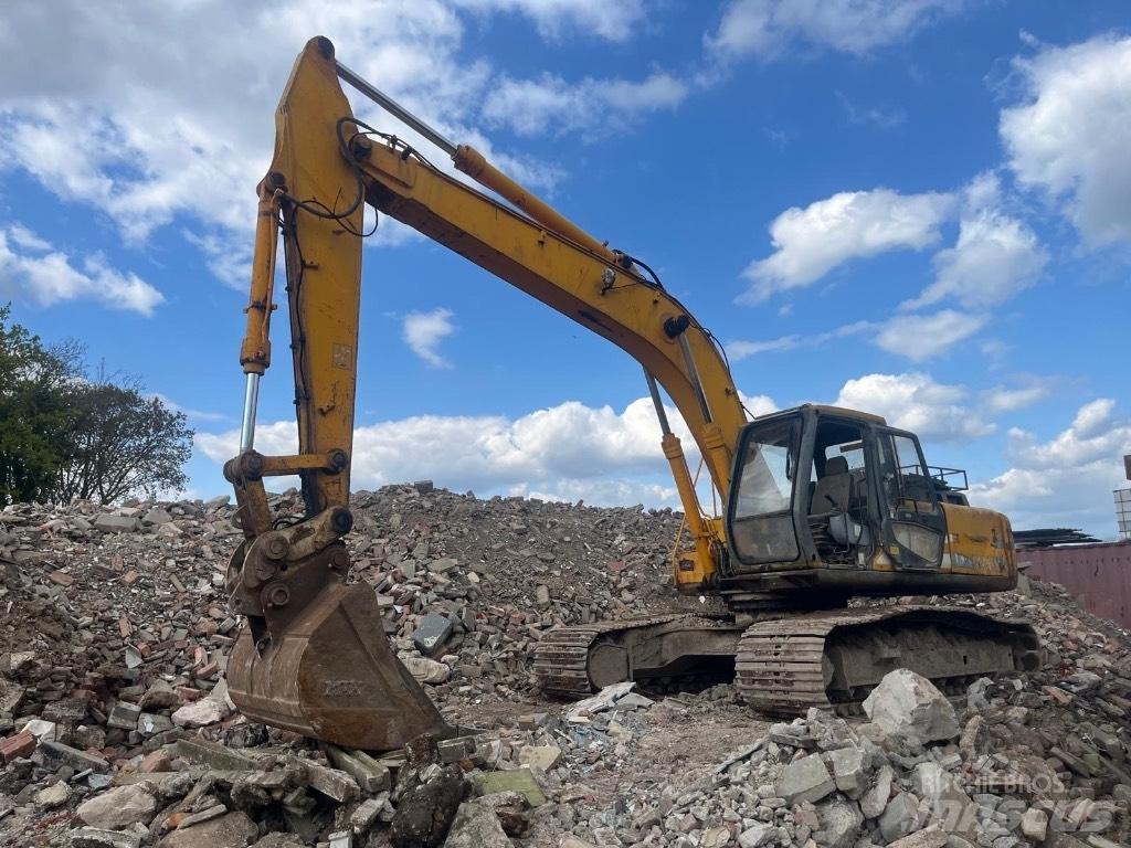 JCB JS 240 LC Telakaivukoneet