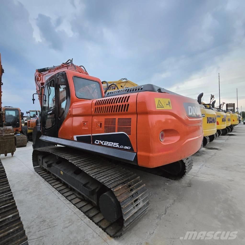 Doosan DX 225 LC Minikaivukoneet < 7t
