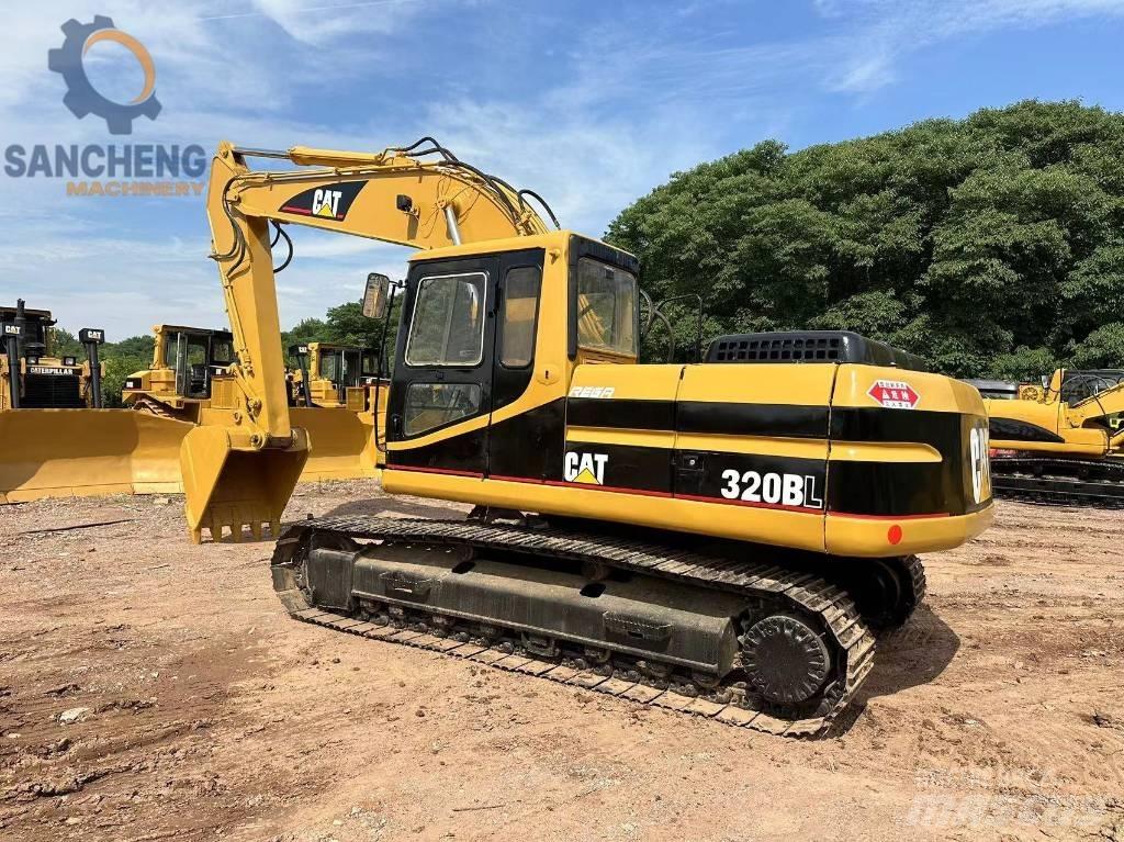 CAT 320 B Telakaivukoneet