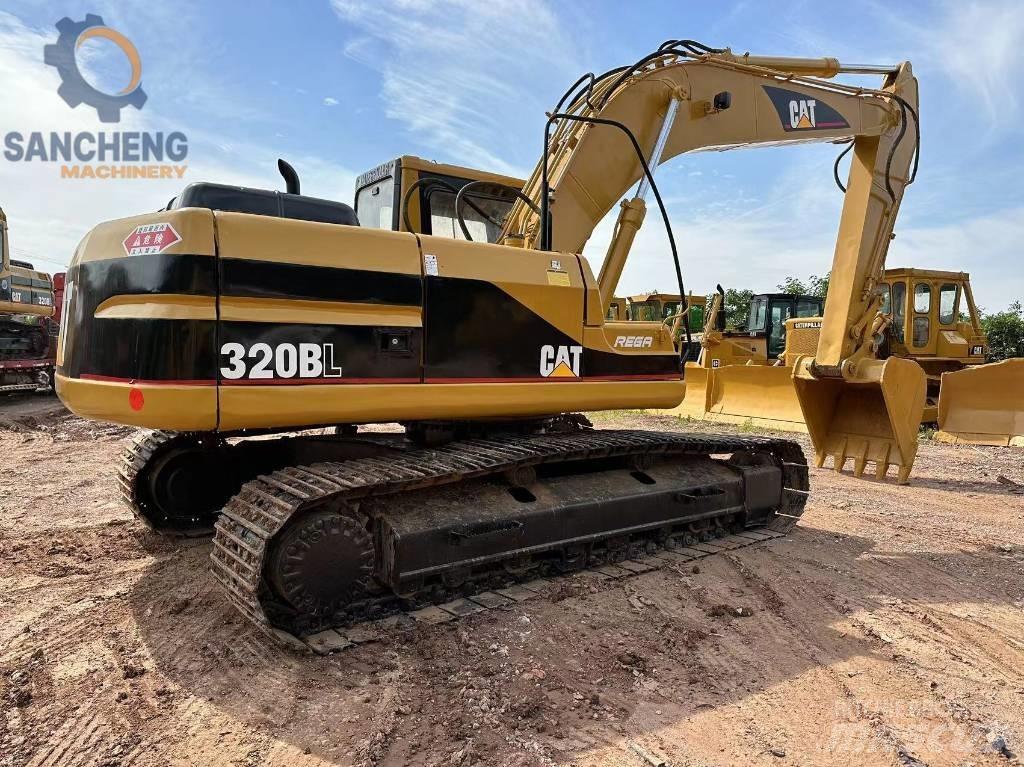 CAT 320 B Telakaivukoneet