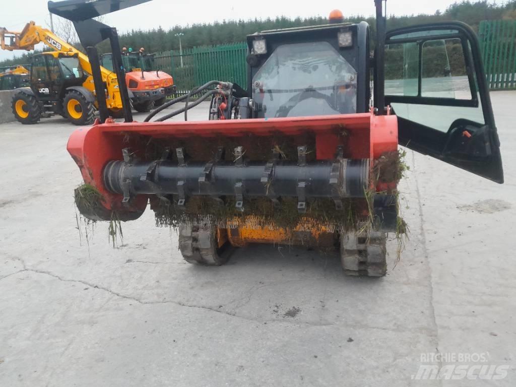 JCB 190 T Liukuohjatut kuormaajat