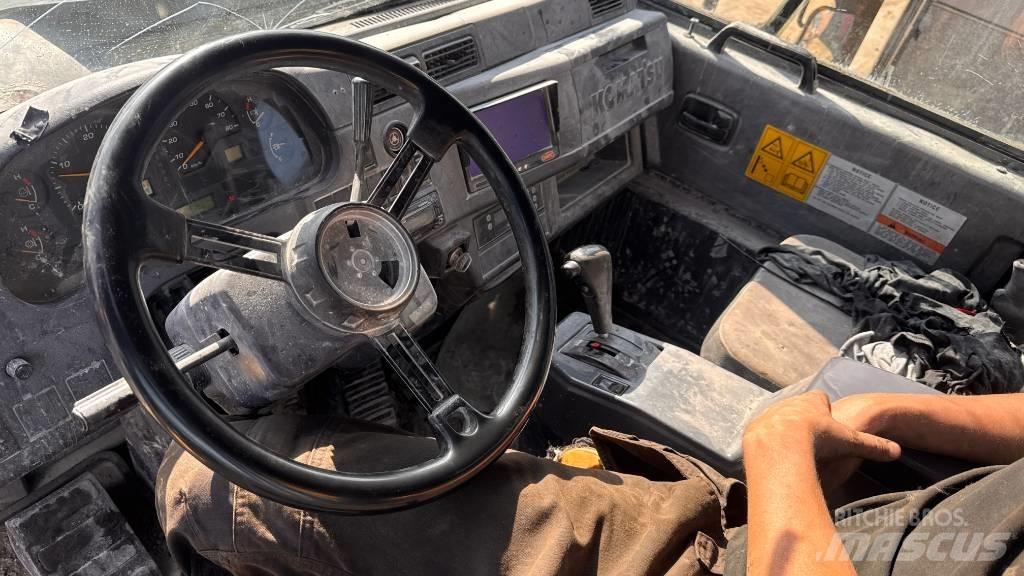 Komatsu HM 400-2 Dumpperit