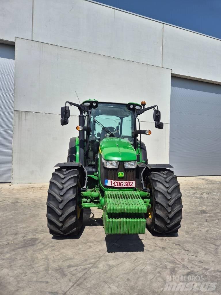 John Deere 5100 R Traktorit
