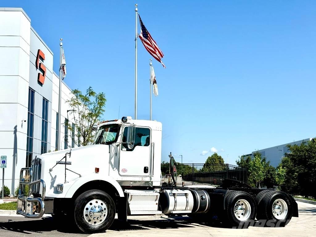 Kenworth T 800 Vetopöytäautot