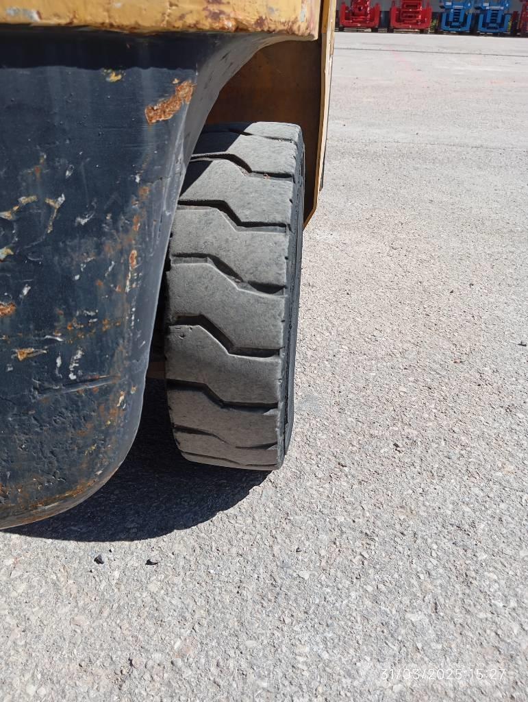 CAT DP 18 N Dieseltrukit