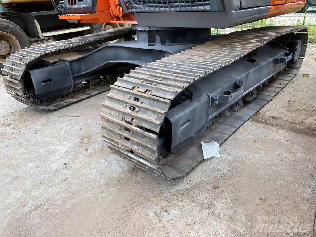 Hitachi ZX 120 Telakaivukoneet