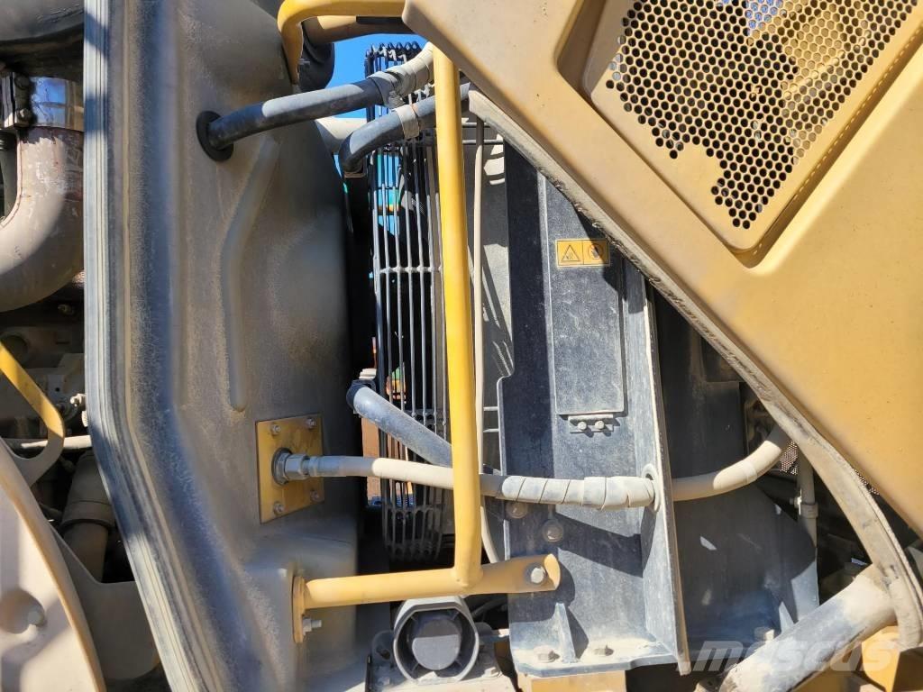 CAT 972 H Pyöräkuormaajat