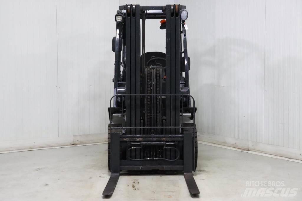 Nissan U1D2A20LQ Nestekaasutrukit