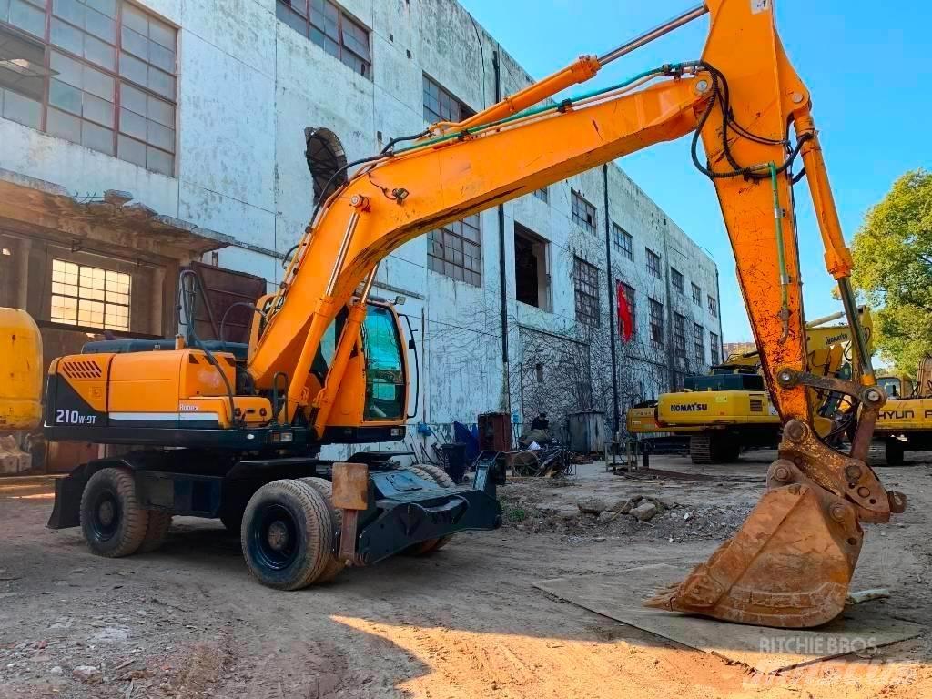 Hyundai R210W-9 Telakaivukoneet