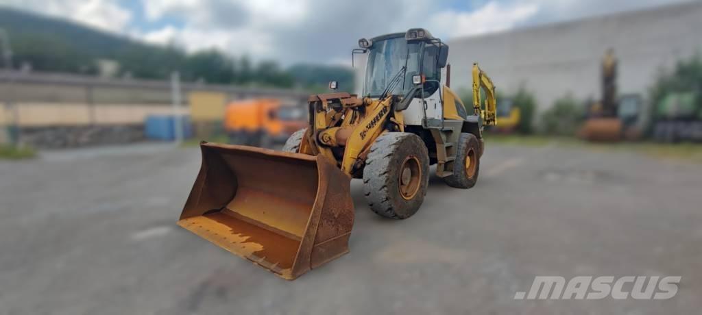 Liebherr L 524 Pyöräkuormaajat