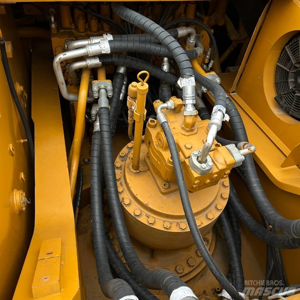 CAT 330D2 Telakaivukoneet