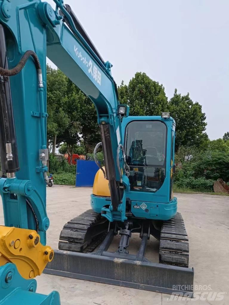 Kubota 155 Telakaivukoneet