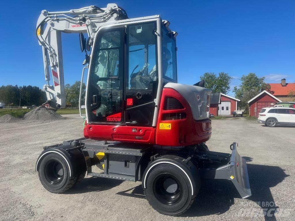 Takeuchi TB 370 W Pyöräkaivukoneet