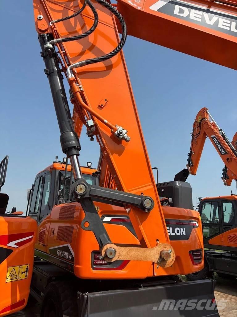 Develon DX255LC-7 Telakaivukoneet