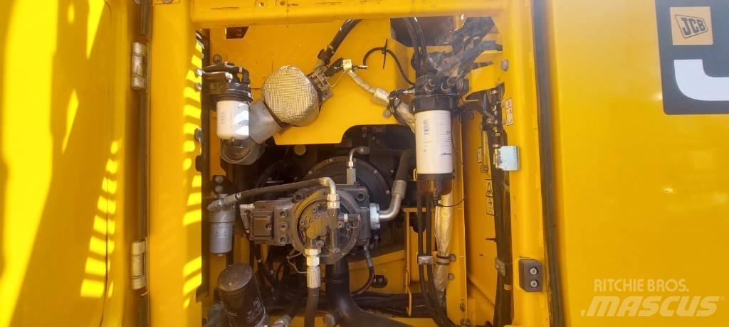 JCB JS 220 X Telakaivukoneet