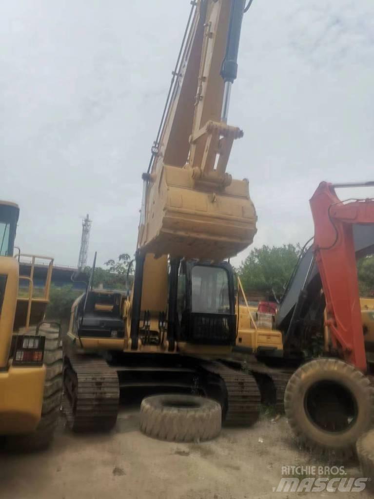 CAT 325 DL Telakaivukoneet