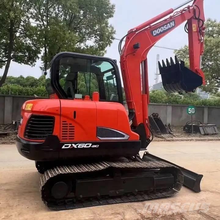 Doosan DX60-9C Minikaivukoneet < 7t