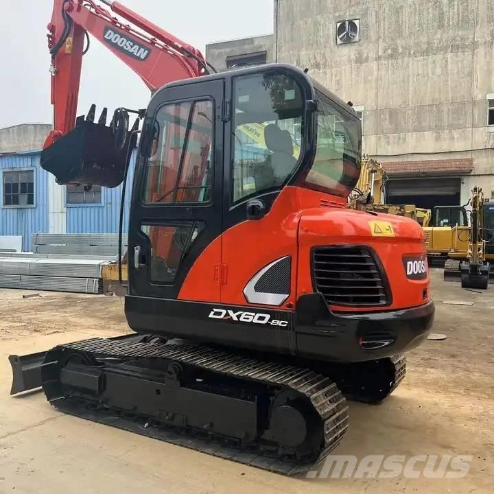 Doosan DX60-9C Minikaivukoneet < 7t
