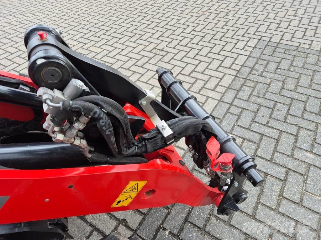 Manitou MLA 3-25 H Pienkuormaajat