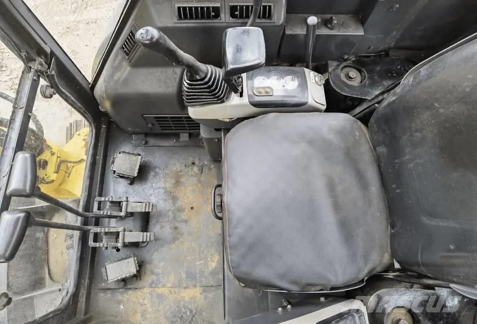 Komatsu PC35 Minikaivukoneet < 7t