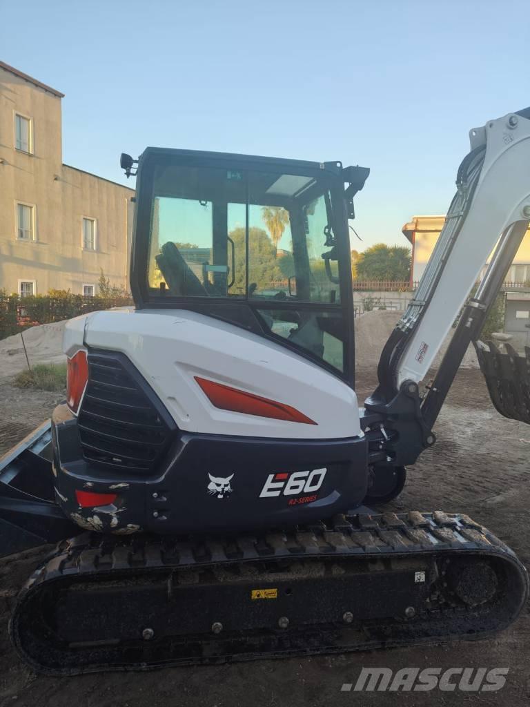 Bobcat E60 Minikaivukoneet < 7t