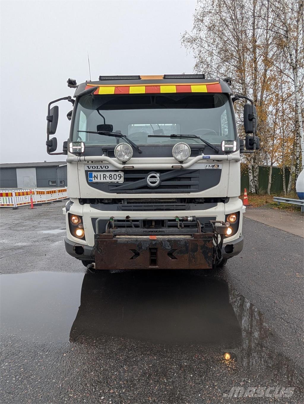 Volvo FMX Tienhoitoautot