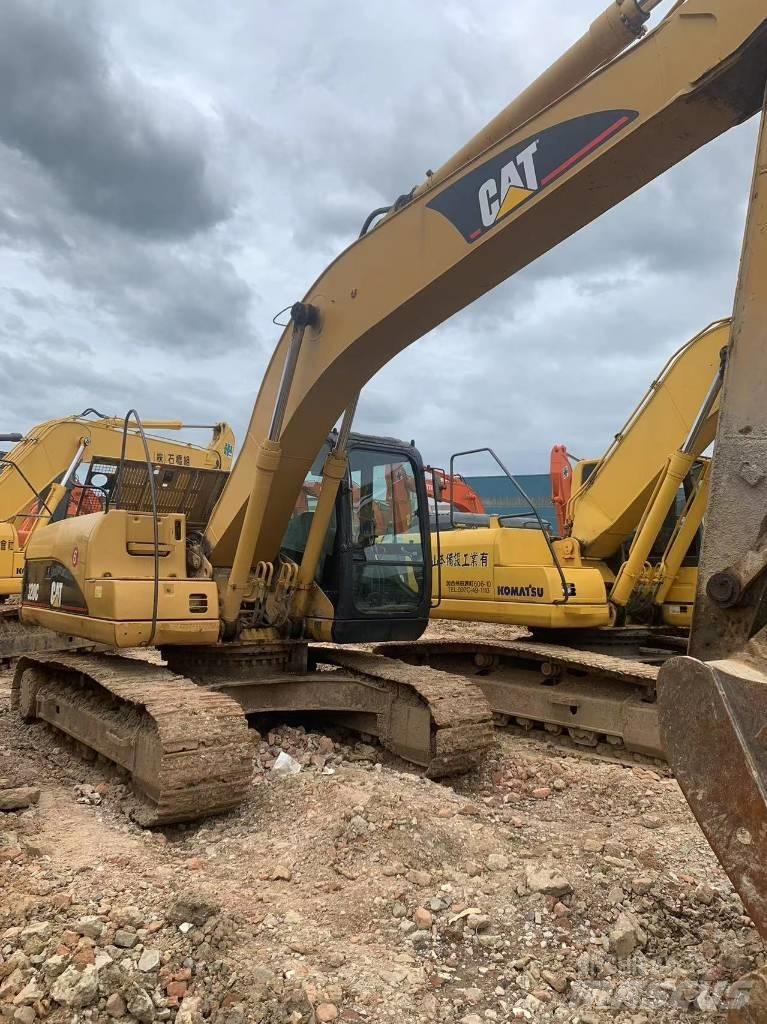 CAT 320 C Telakaivukoneet