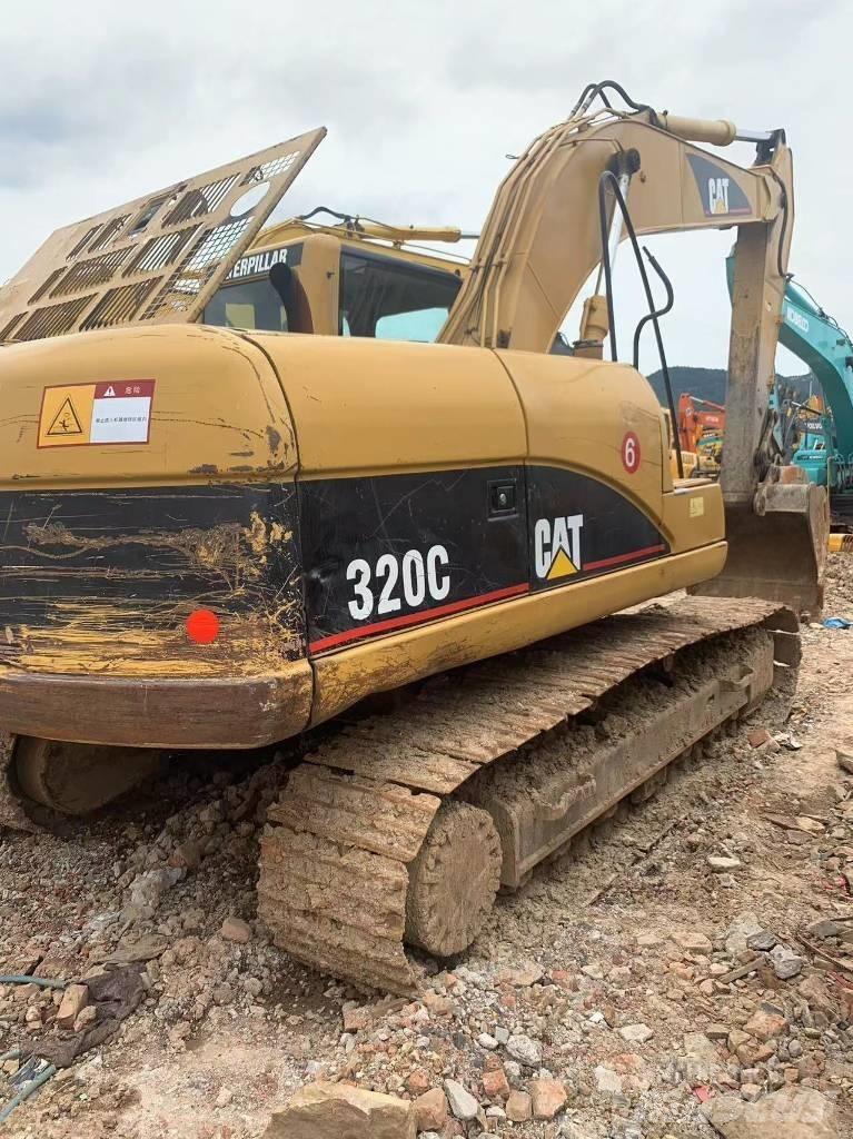 CAT 320 C Telakaivukoneet