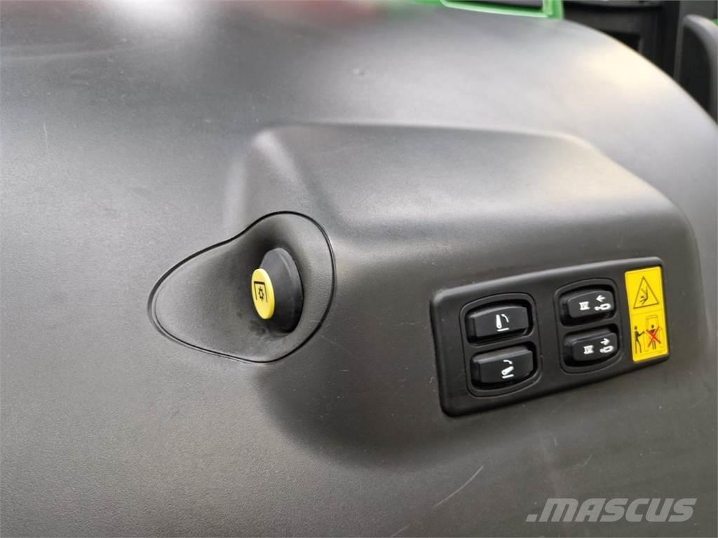 John Deere 6R 250 Traktorit