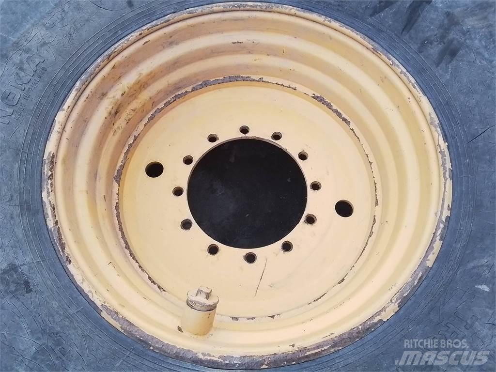 Rottne H20 20x34 Renkaat ja vanteet