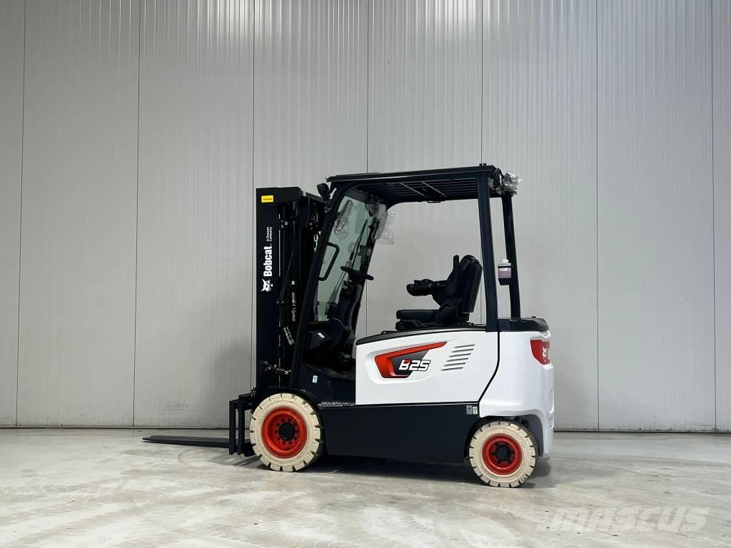 Bobcat B25X-7 PLUS Sähkötrukit