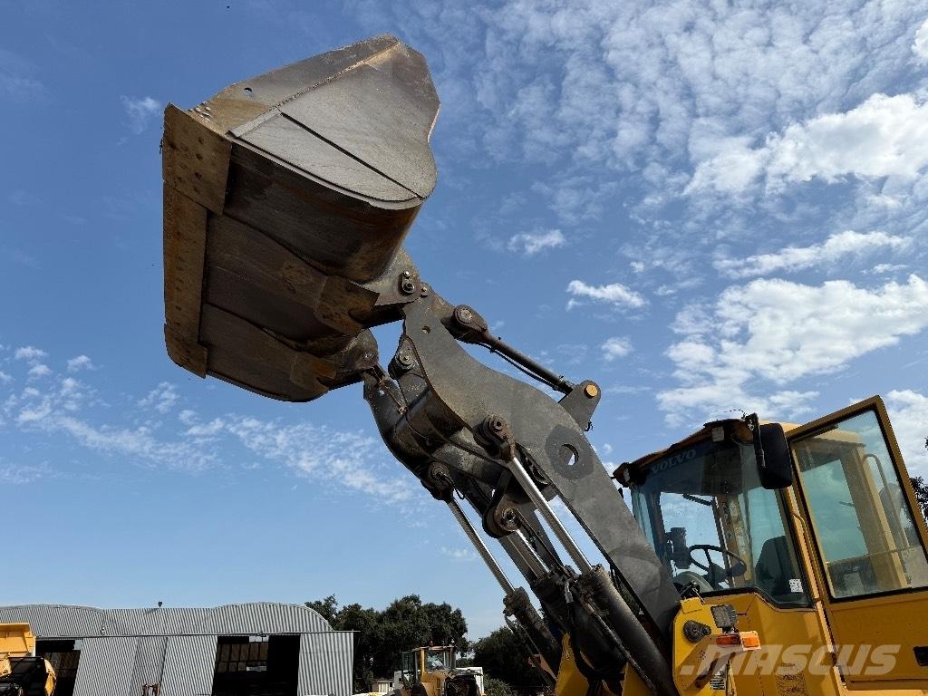 Volvo L 90 E Pyöräkuormaajat