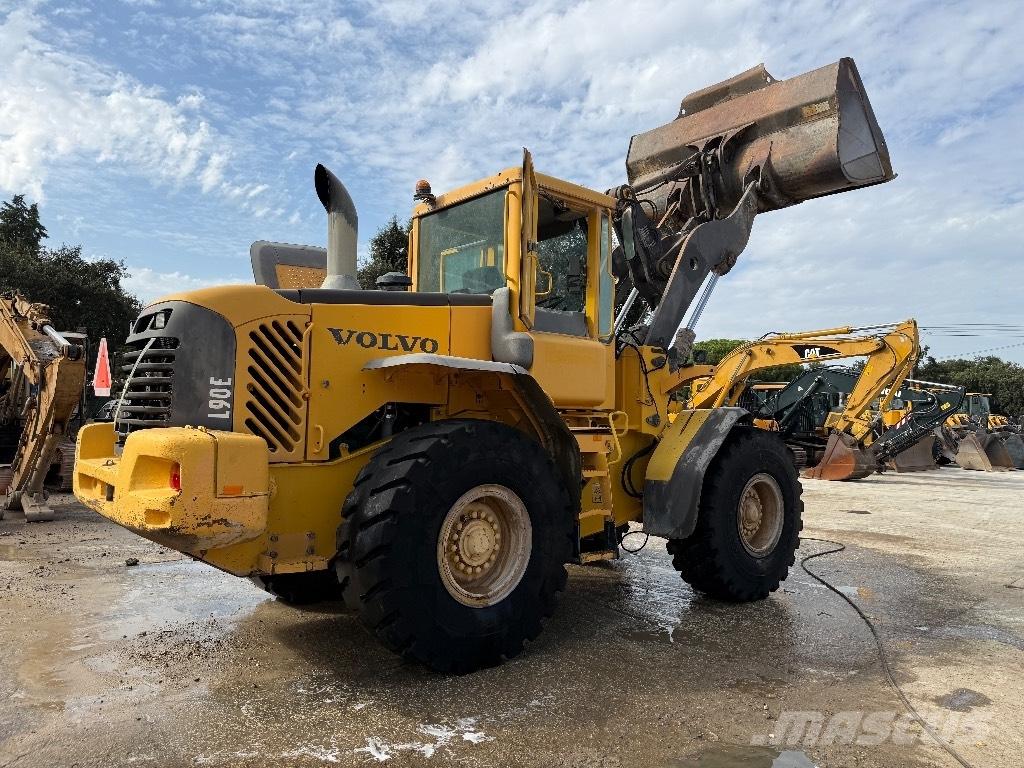 Volvo L 90 E Pyöräkuormaajat