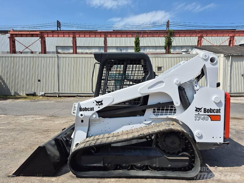 Bobcat T 740 Liukuohjatut kuormaajat