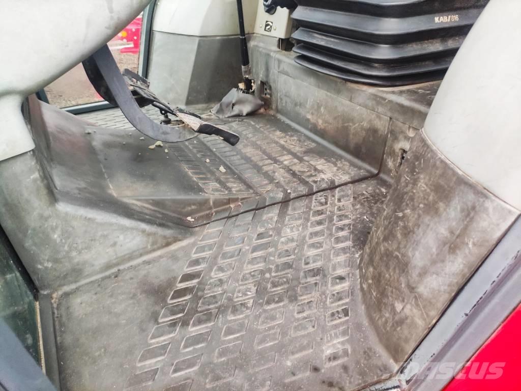 Massey Ferguson 4245 Traktorit