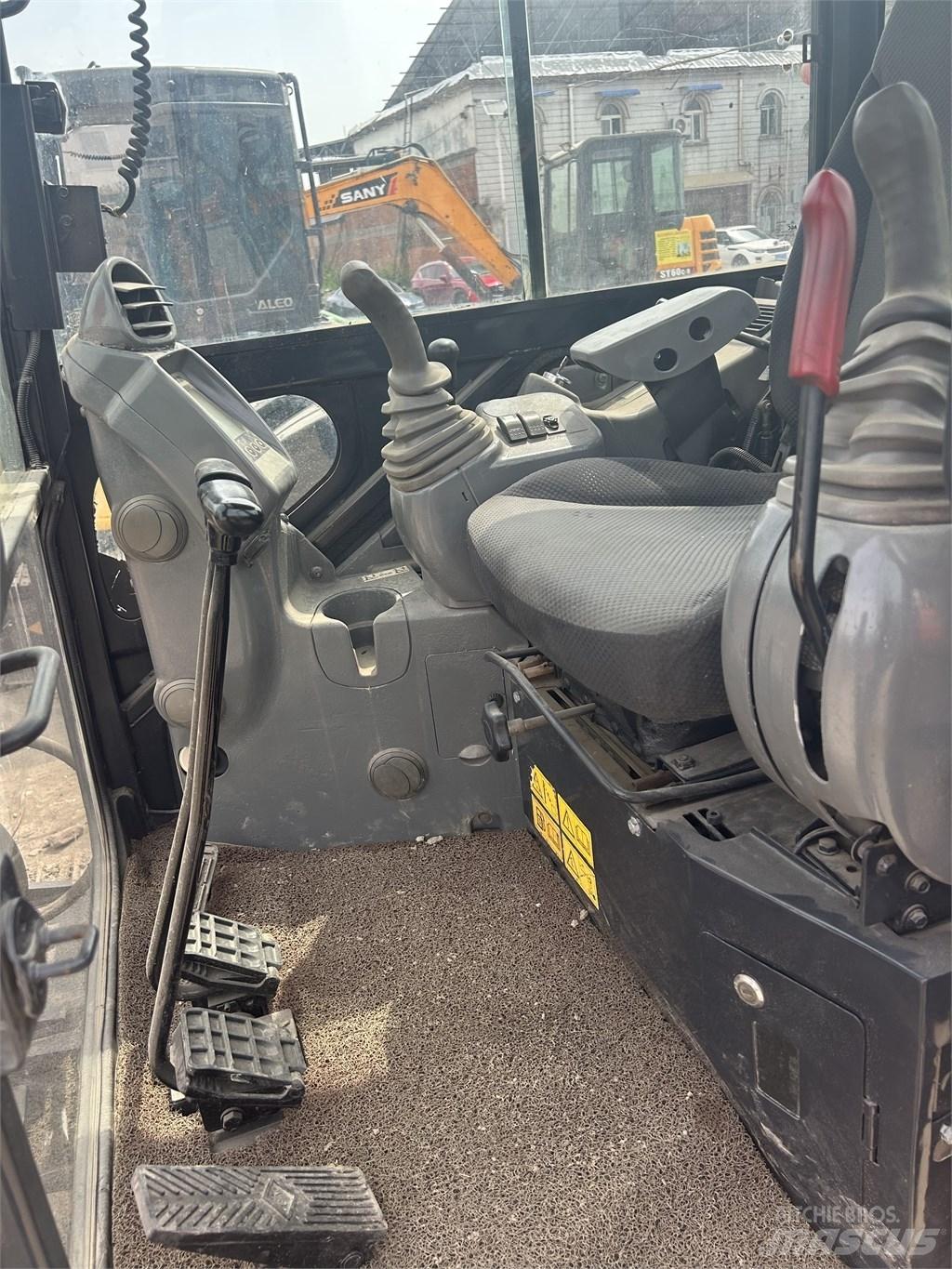 Hitachi ZX55 Minikaivukoneet < 7t