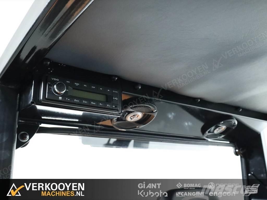 GiANT G3500 Pyöräkuormaajat