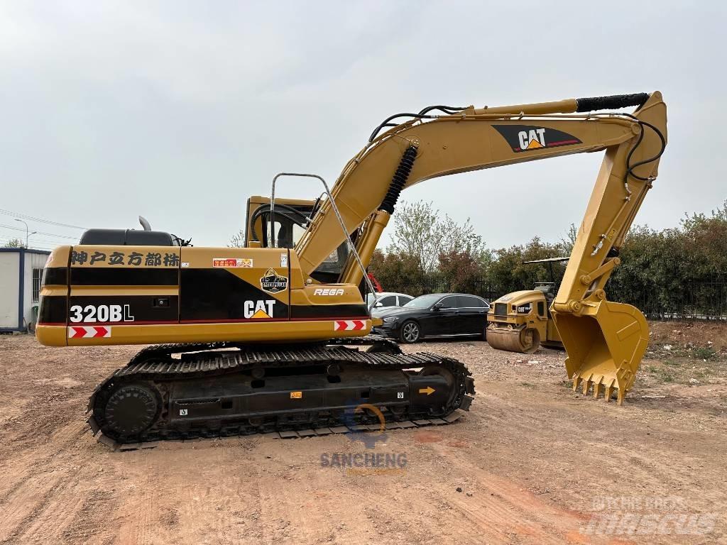 CAT 320 B L Telakaivukoneet