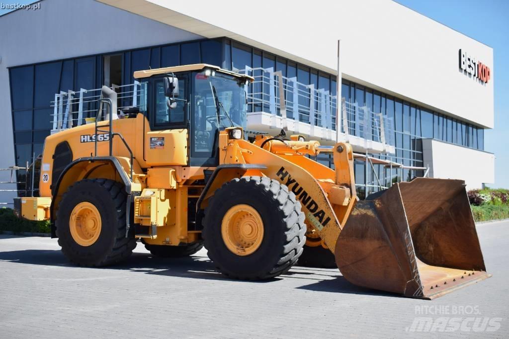 Hyundai HL 965 Pyöräkuormaajat