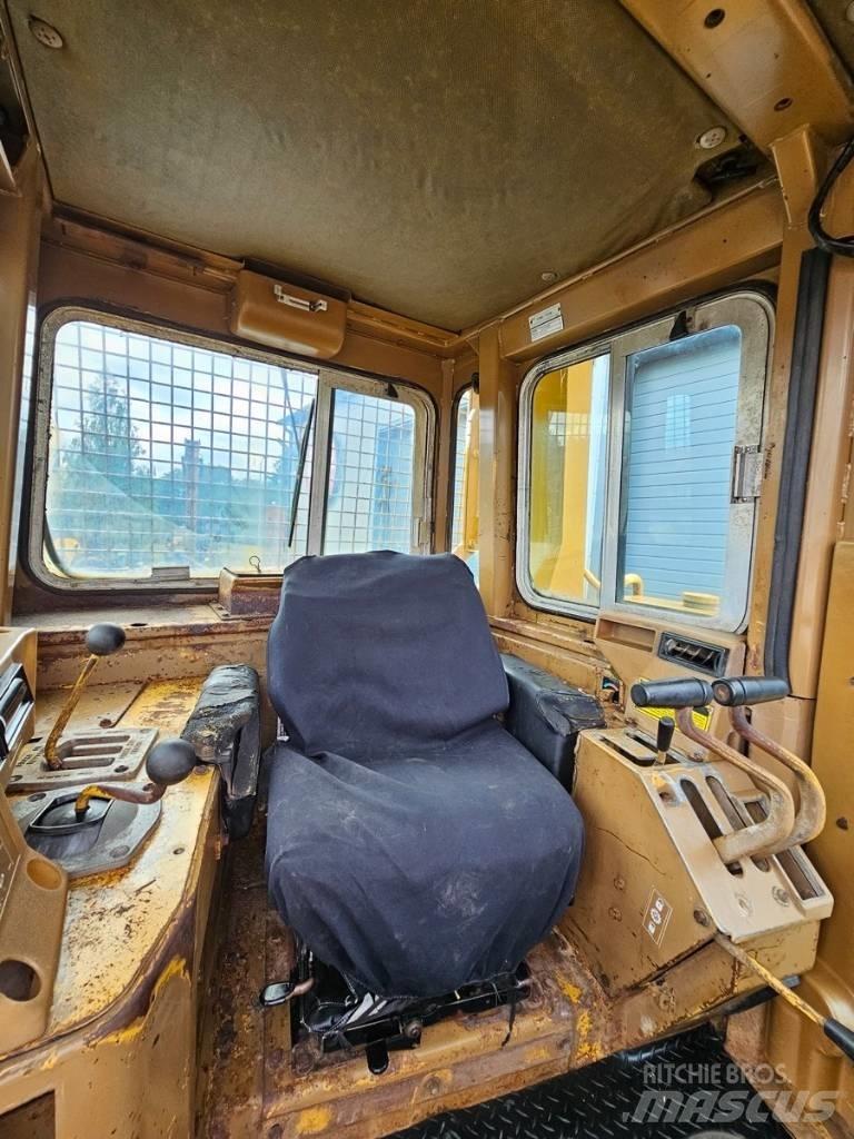 CAT D 8 L Telaketjupuskutraktorit