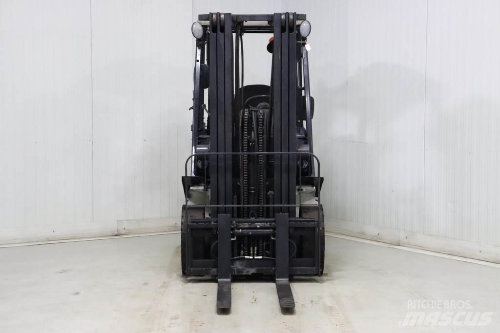Nissan U1D2A20LQ Nestekaasutrukit