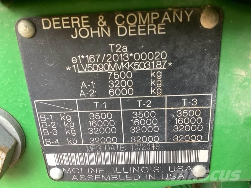 John Deere 5090M Traktorit