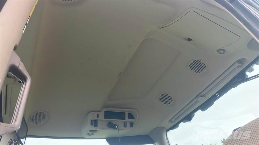 John Deere 6230R Traktorit